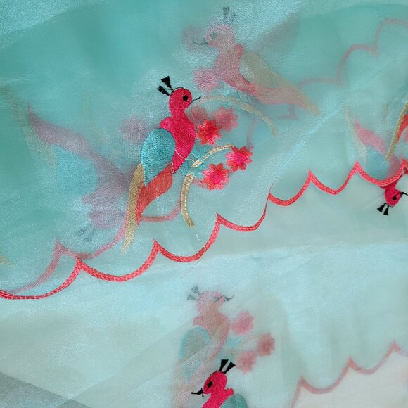 Large scarf or sari organza nylon material with embroidered birds. - Picture 8 of 12